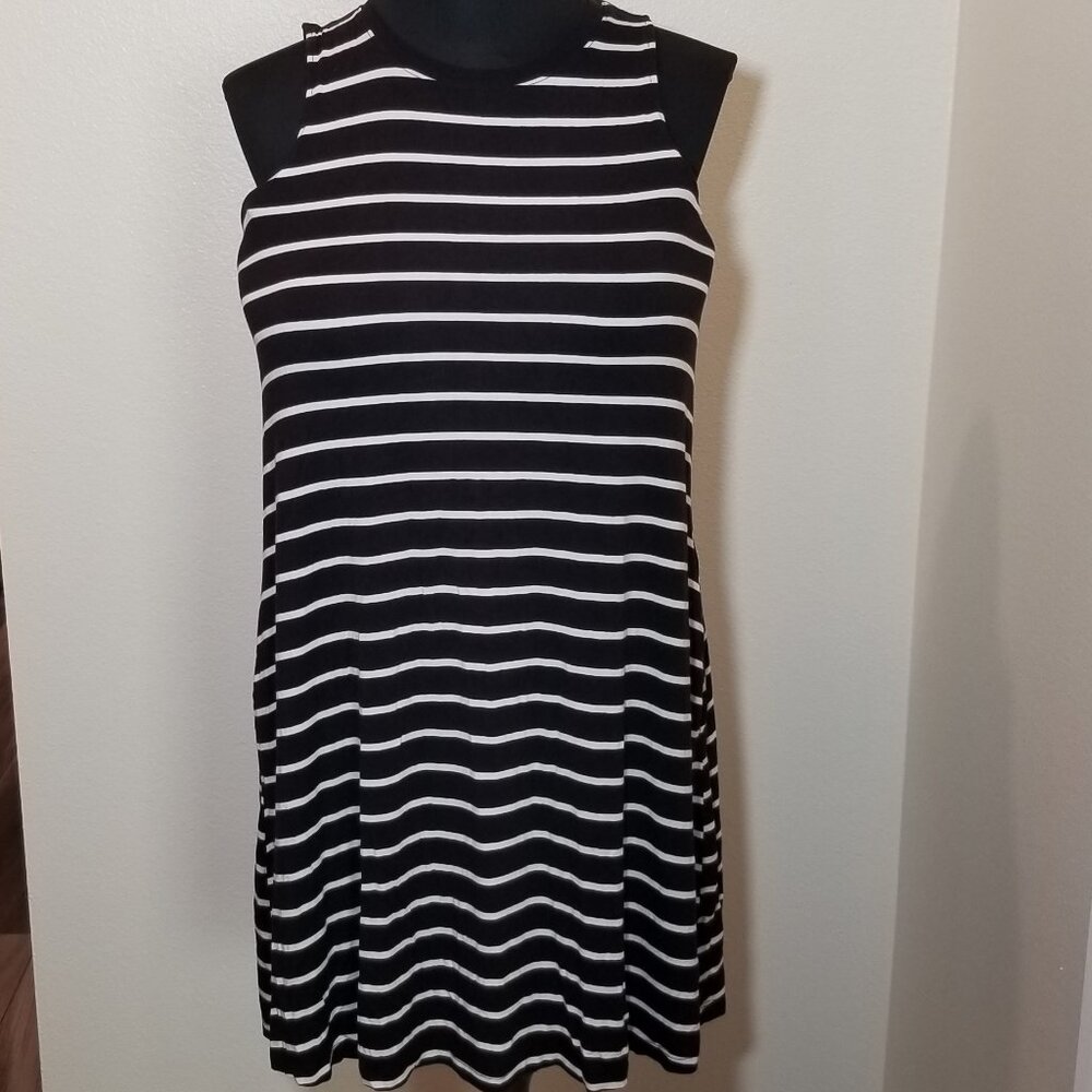 Time And Tru Womens Large Sleeveless Knit Dress Black White Stripes Pockets